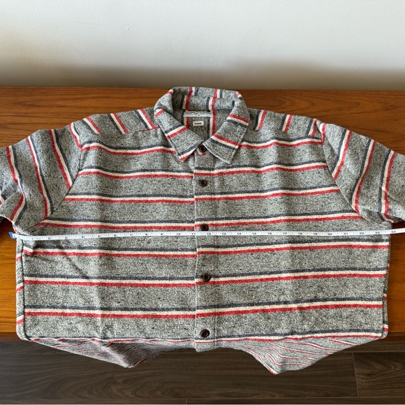 American Apparel Causal Button-down Shirt - Picture 4 of 5